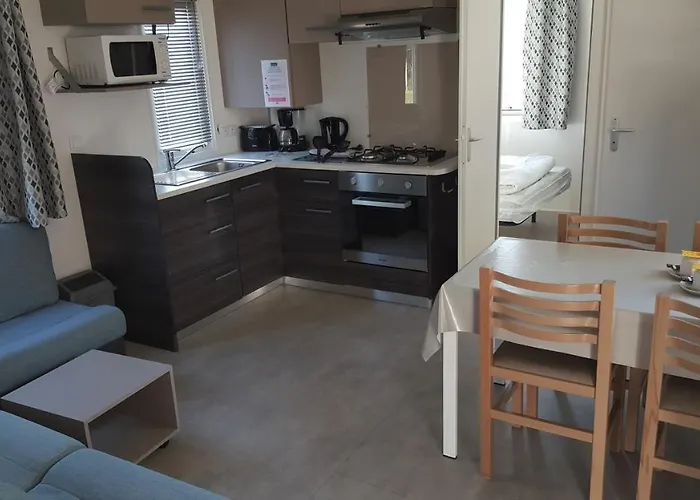 Mh 149 4 Pers Bois Dormant Confort Et Detente *